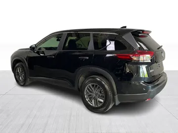 2024 Nissan Rogue - image 11