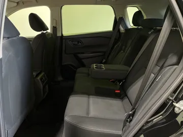 2024 Nissan Rogue - image 15