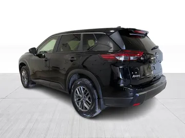 2024 Nissan Rogue - image 11