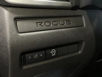 2024 Nissan Rogue - image 26