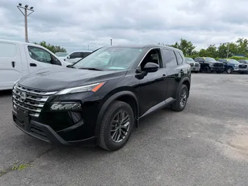 2024 Nissan Rogue - image 3