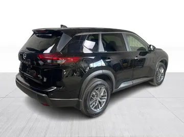 2024 Nissan Rogue - image 8