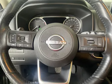 2024 Nissan Rogue - image 15