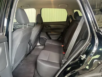2024 Nissan Rogue - image 14