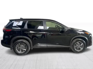 2024 Nissan Rogue - image 9