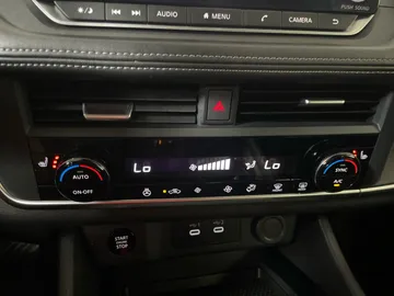 2024 Nissan Rogue - image 20