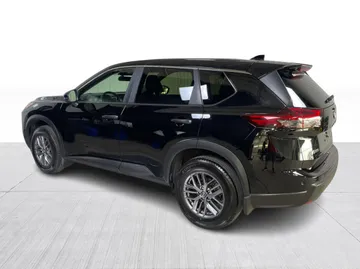 2024 Nissan Rogue - image 10
