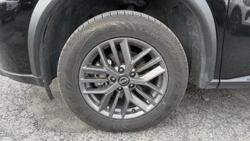 2025 Nissan Rogue - image 7