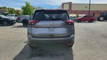 2024 Nissan Rogue - image 4