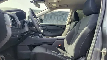 2024 Nissan Rogue - image 8