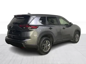 2024 Nissan Rogue - image 8