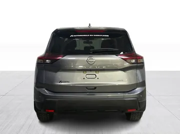 2024 Nissan Rogue - image 7