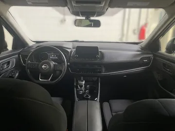 2024 Nissan Rogue - image 13