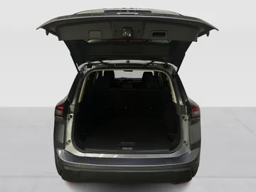 2024 Nissan Rogue - image 12
