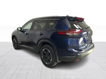 2024 Nissan Rogue - image 12