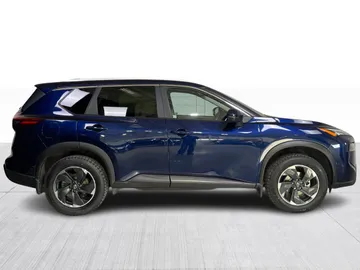 2024 Nissan Rogue - image 2