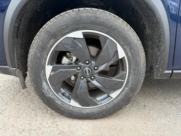 2025 Nissan Rogue - image 10