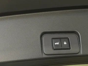2024 Nissan Rogue - image 29