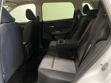 2024 Nissan Rogue - image 16