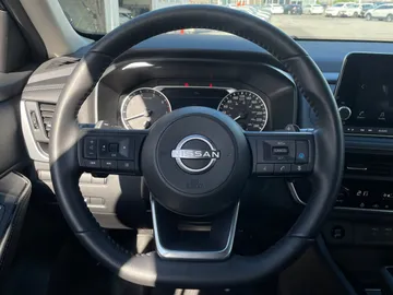 2024 Nissan Rogue - image 18