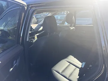 2023 Nissan Rogue - image 7
