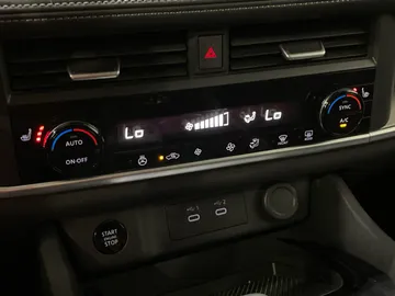 2024 Nissan Rogue - image 22