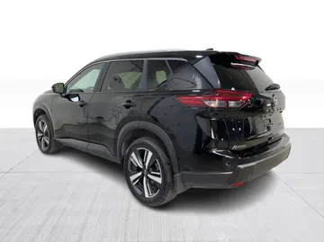 2024 Nissan Rogue - image 12