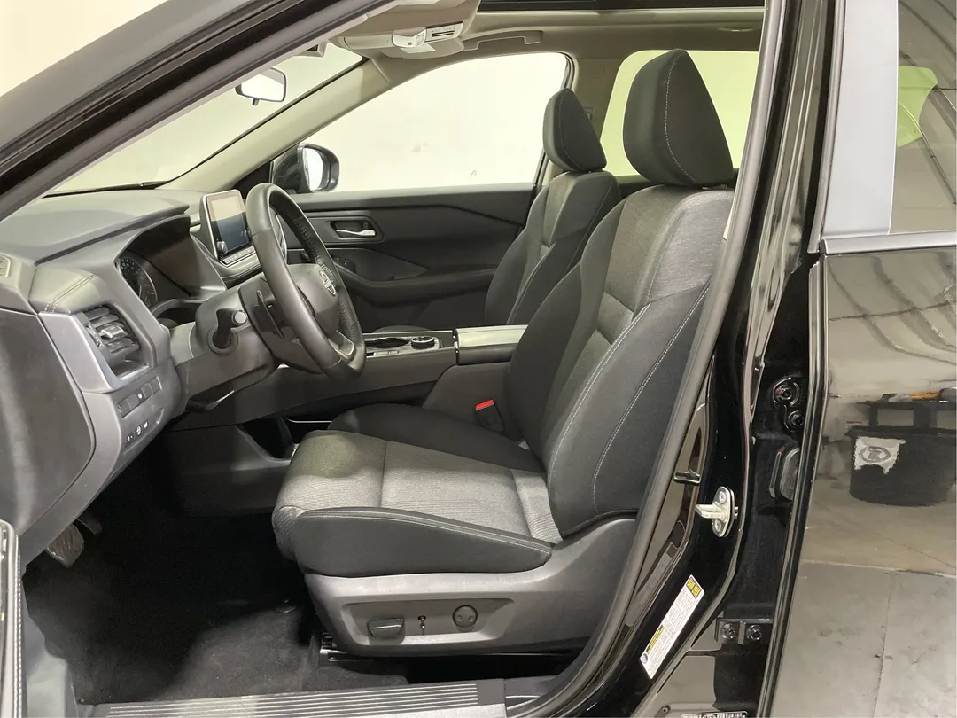 2025 Nissan Rogue — photo 3