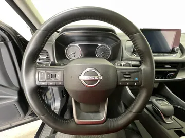 2025 Nissan Rogue - image 23