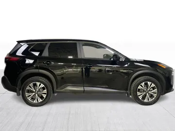 2023 Nissan Rogue - image 2