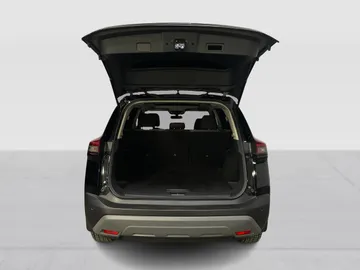 2023 Nissan Rogue - image 13
