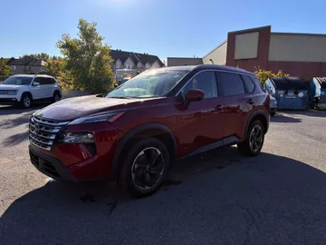 2025 Nissan Rogue - image 3