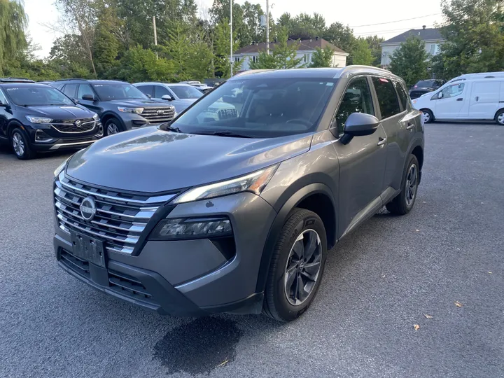 2025 Nissan Rogue - main image