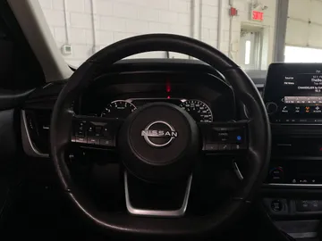 2024 Nissan Rogue - image 18