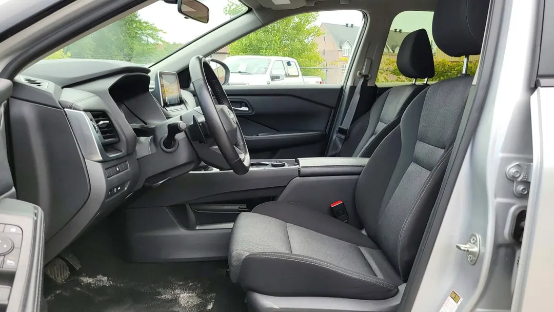 Nissan Rogue SV Moonroof AWD 2025, photo 7