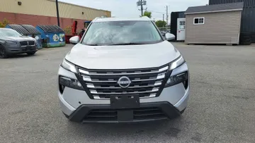 2025 Nissan Rogue - image 2