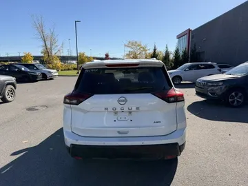 2025 Nissan Rogue - image 6