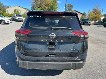 2026 Nissan Rogue - image 4