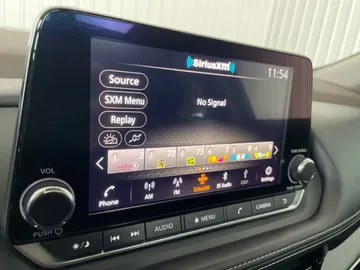 2022 Nissan Rogue - image 29