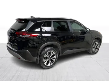 2022 Nissan Rogue - image 14