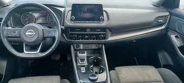 2024 Nissan Rogue - image 10