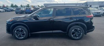 2024 Nissan Rogue - image 4