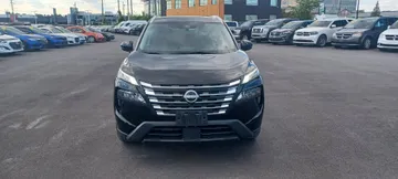 2024 Nissan Rogue - image 3
