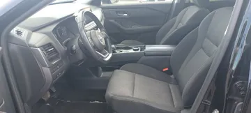 2024 Nissan Rogue - image 9