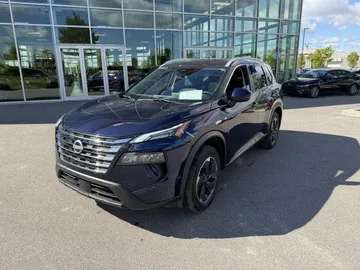 2024 Nissan Rogue - image 3