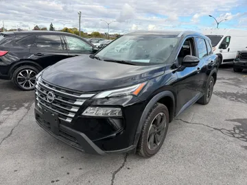 2025 Nissan Rogue - image 3