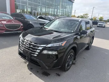 2026 Nissan Rogue - image 3