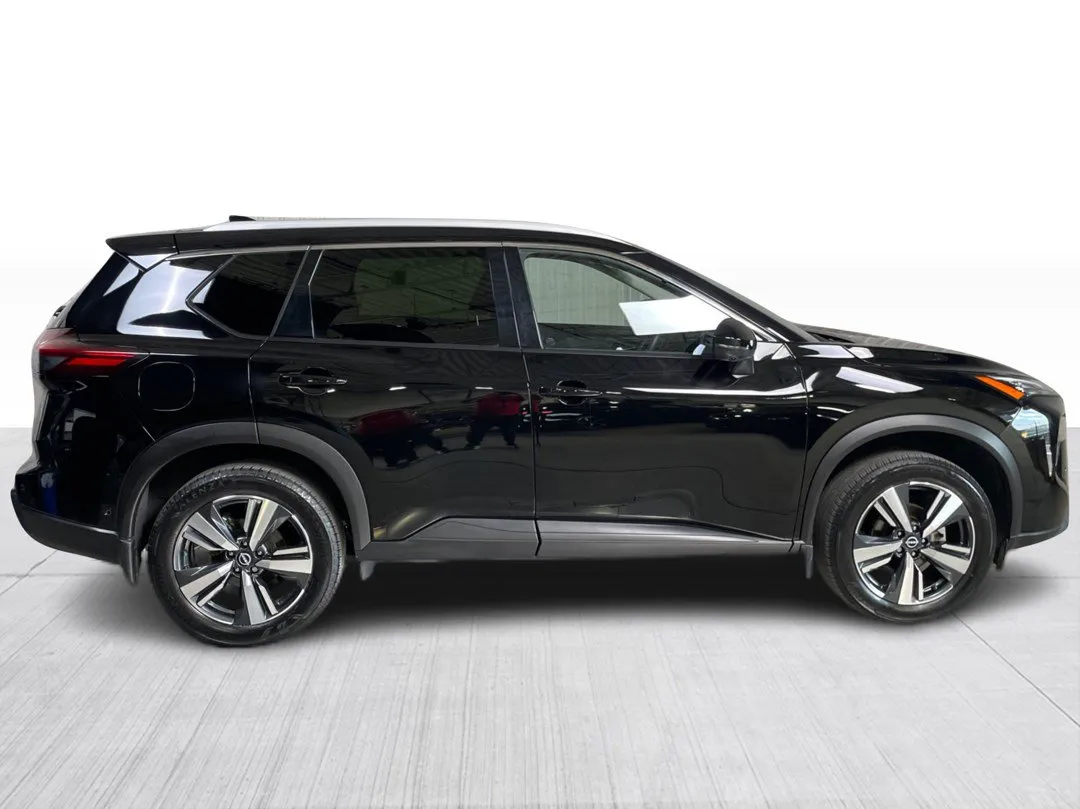 2024 Nissan Rogue — photo 2