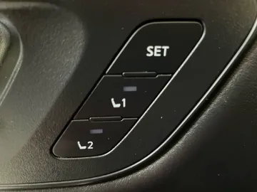 2024 Nissan Rogue - image 22