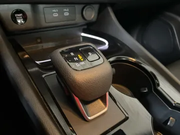 2024 Nissan Rogue - image 32